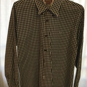 Men’s gingham shirt